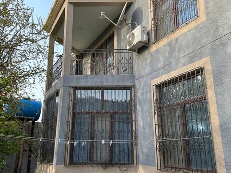 5 otaqlı həyət evi/bağ evi - Masazır q. - 185 m²