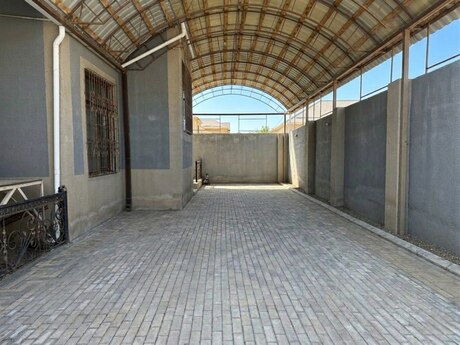 5 otaqlı həyət evi/bağ evi - Masazır q. - 185 m²