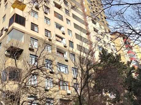 2 otaqlı mənzil, 82,8 m², Azadlıq Prospekti: 240 000 ₼ 2