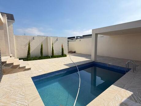 4 otaqlı həyət evi/bağ evi - Şüvəlan q. - 150 m²