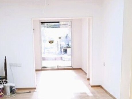 Obyekt - İnşaatçılar m. - 60 m²