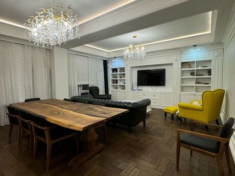 Elan №6072829 - Bakı, Ağ şəhər q., 3 otaqlı, 141 m², 8/8 mərtəbə