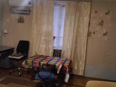 1 otaqlı köhnə tikili - Elmlər Akademiyası m. - 37 m²