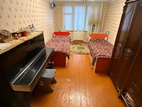4 otaqlı köhnə tikili - Neftçilər m. - 90 m²