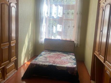 4 otaqlı köhnə tikili - 28 May m. - 85 m²