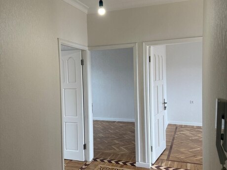 4 otaqlı köhnə tikili - Xalqlar Dostluğu m. - 110 m²