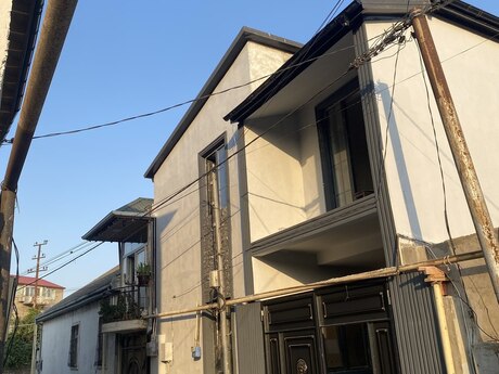 4 otaqlı həyət evi/bağ evi - Keşlə q. - 120 m²