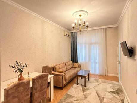 Объявление №6072861 - Баку, м. Нефтчиляр, 2-комн., 60 м², 12/17 этаж