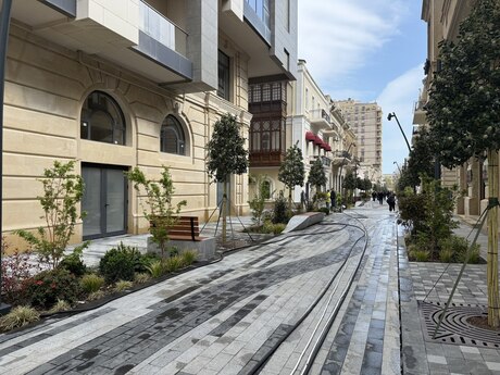 4 otaqlı mənzil, 246 m², Sahil: 1 230 000 ₼ 3