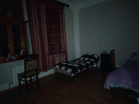 4 otaqlı köhnə tikili - Nəsimi r. - 78 m²