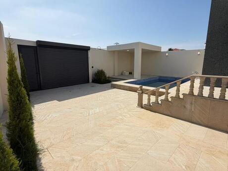 4 otaqlı həyət evi/bağ evi - Şüvəlan q. - 150 m²