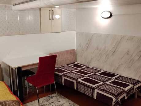 1 otaqlı həyət evi/bağ evi - İnşaatçılar m. - 45 m²