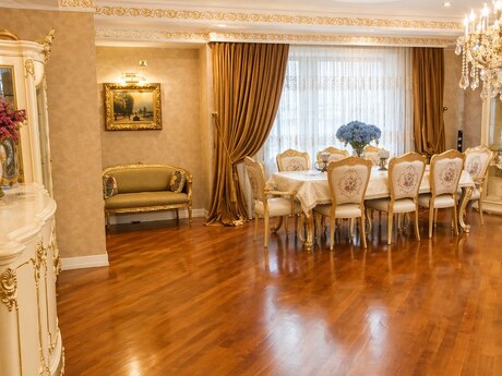 5 otaqlı yeni tikili - 28 May m. - 330 m²