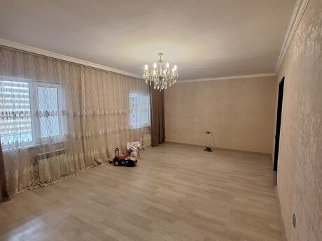 4 otaqlı köhnə tikili - Biləcəri q. - 111 m²