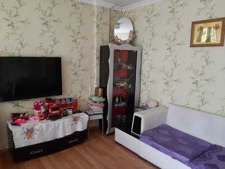 4 otaqlı köhnə tikili - Şah İsmayıl Xətai m. - 106 m²