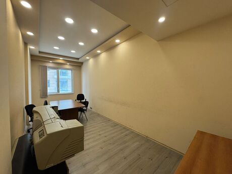 2 otaqlı ofis - Elmlər Akademiyası m. - 90 m²