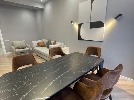 Kirayə 2 otaqlı mənzil, 120 m², İzmir Residence: 2 000 ₼/ay 2