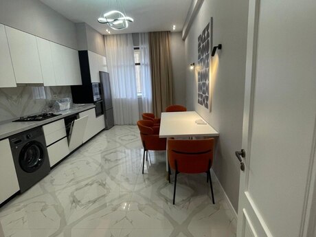 Kirayə 2 otaqlı mənzil, 120 m², İzmir Residence: 2 000 ₼/ay 5