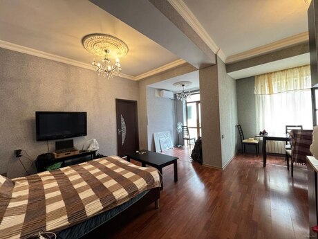 Elan №6073690 - Bakı, Bayıl q., 2 otaqlı, 65 m², 4/6 mərtəbə