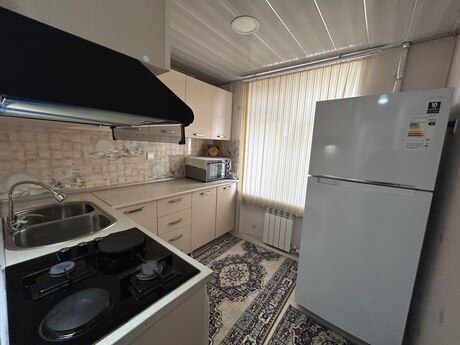 1 otaqlı köhnə tikili - Lökbatan q. - 32 m²