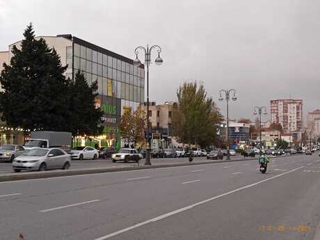 Obyekt - İnşaatçılar m. - 60 m²