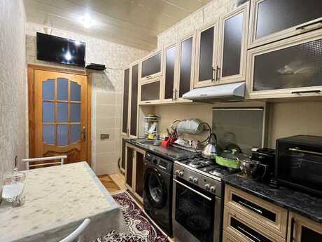 Elan №6073037 - Bakı, 8 Noyabr m., 3 otaqlı, 150 m², 15/20 mərtəbə