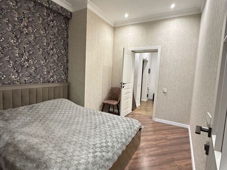 2 otaqlı yeni tikili - 8 Noyabr m. - 65 m²