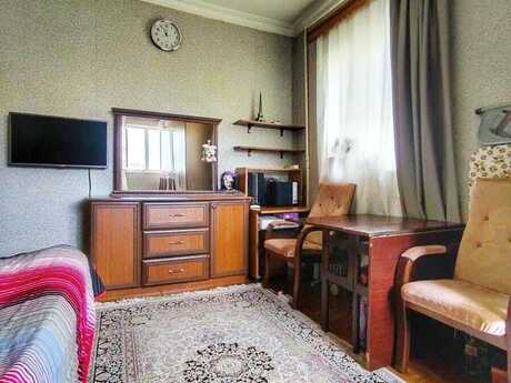 1 otaqlı köhnə tikili - Əhmədli m. - 45 m²