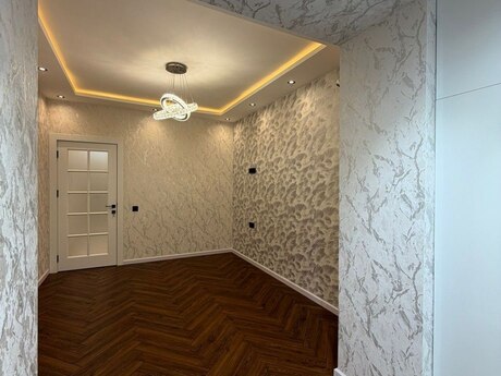 3-комн. вторичка - м. Ази Асланов - 70 м²