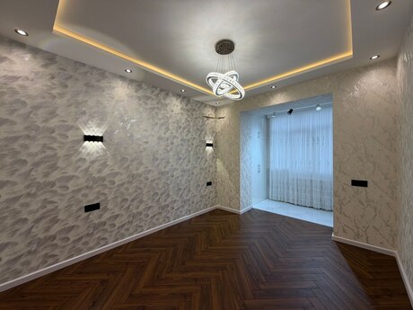 3-комн. вторичка - м. Ази Асланов - 70 м²