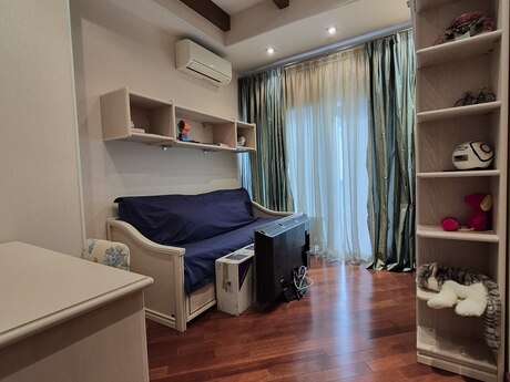 7 otaqlı yeni tikili - Nərimanov r. - 240 m²