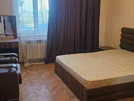 2 otaqlı köhnə tikili - Şah İsmayıl Xətai m. - 60 m²