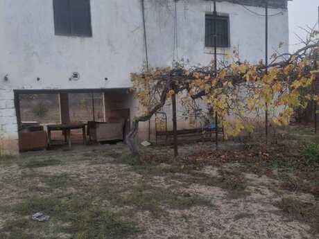 1 otaqlı həyət evi/bağ evi - Binəqədi q. - 100 m²