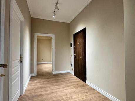 Elan №6073200 - Bakı, 20 Yanvar m., 2 otaqlı, 78 m², 2/17 mərtəbə