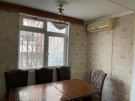 2 otaqlı köhnə tikili - Elmlər Akademiyası m. - 50 m²