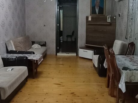 4 otaqlı həyət evi/bağ evi - Bülbülə q. - 80 m²