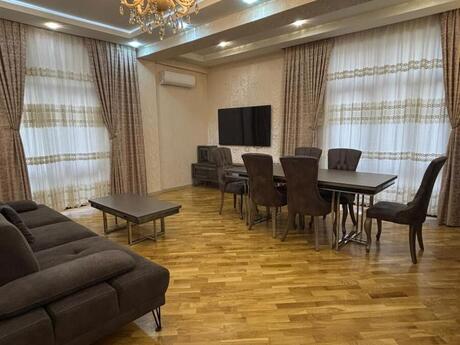 Объявление №6073202 - Баку, Насиминский  р., 3-комн., 130 м², 8/18 этаж