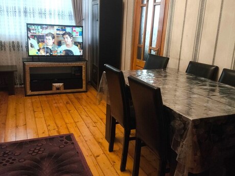 2 otaqlı köhnə tikili - Memar Əcəmi m. - 55 m²