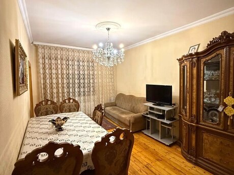 Elan №6073259 - Bakı, Memar Əcəmi m., 3 otaqlı, 65 m², 1/5 mərtəbə