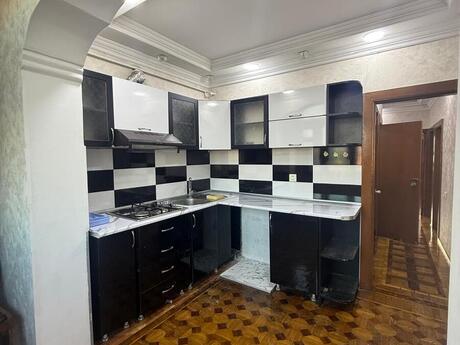4 otaqlı köhnə tikili - Qara Qarayev m. - 100 m²