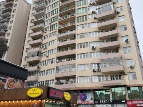 Elan №6073313 - Bakı, Şah İsmayıl Xətai m., 3 otaqlı, 145 m², 3/16 mərtəbə