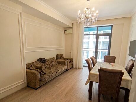 Elan №6073321 - Bakı, Nəriman Nərimanov m., 2 otaqlı, 70 m², 12/17 mərtəbə