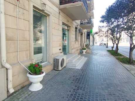 Obyekt - Şah İsmayıl Xətai m. - 85 m²