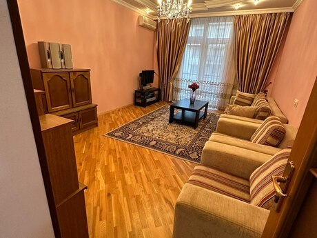 3 otaqlı köhnə tikili - 28 May m. - 80 m²