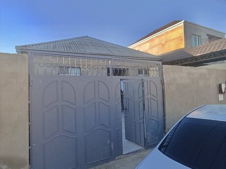 3 otaqlı həyət evi/bağ evi - Saray q. - 110 m²
