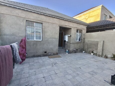 3 otaqlı həyət evi/bağ evi - Saray q. - 110 m²