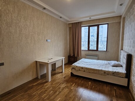 1-комн. новостройка - м. Азадлыг проспекти - 50 м²