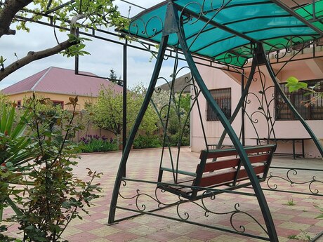 7 otaqlı həyət evi/bağ evi - Maştağa q. - 243 m²