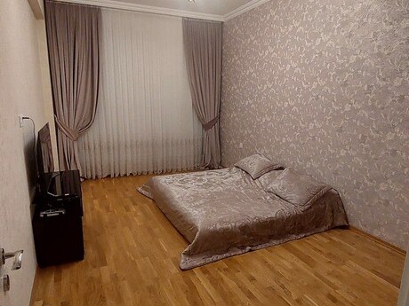 2 otaqlı yeni tikili - İnşaatçılar m. - 85 m²