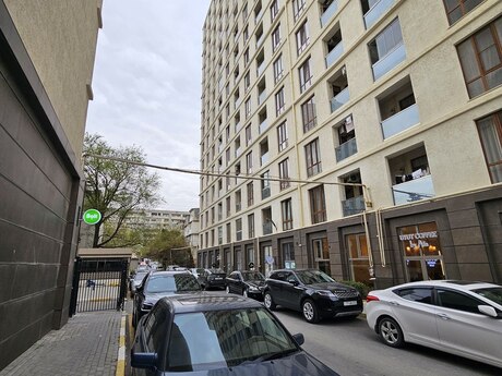 Elan №6073469 - Bakı, İnşaatçılar m., 2 otaqlı, 85 m², 6/15 mərtəbə